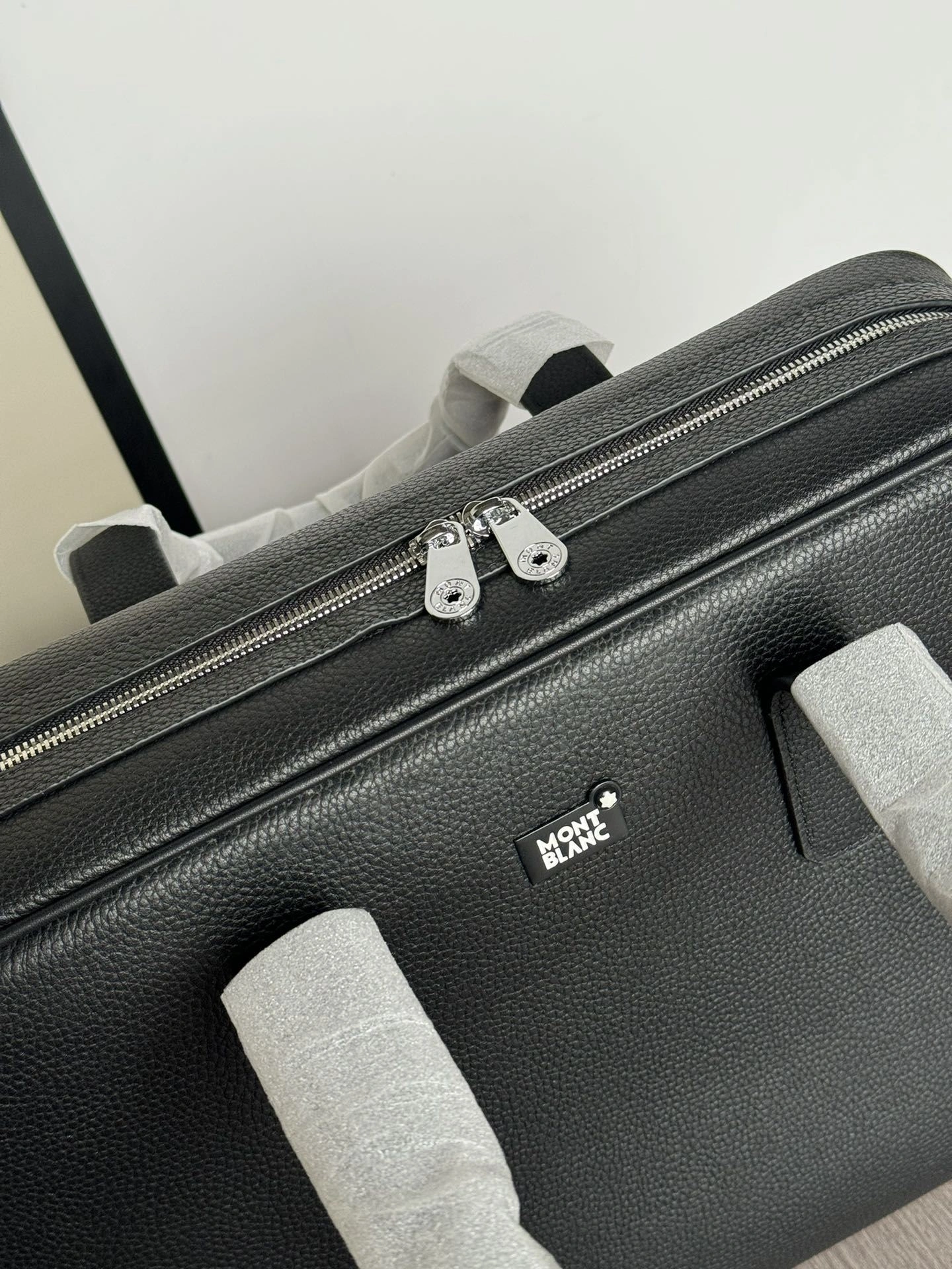 Lightweight Mens Montblanc Briefcases 92571