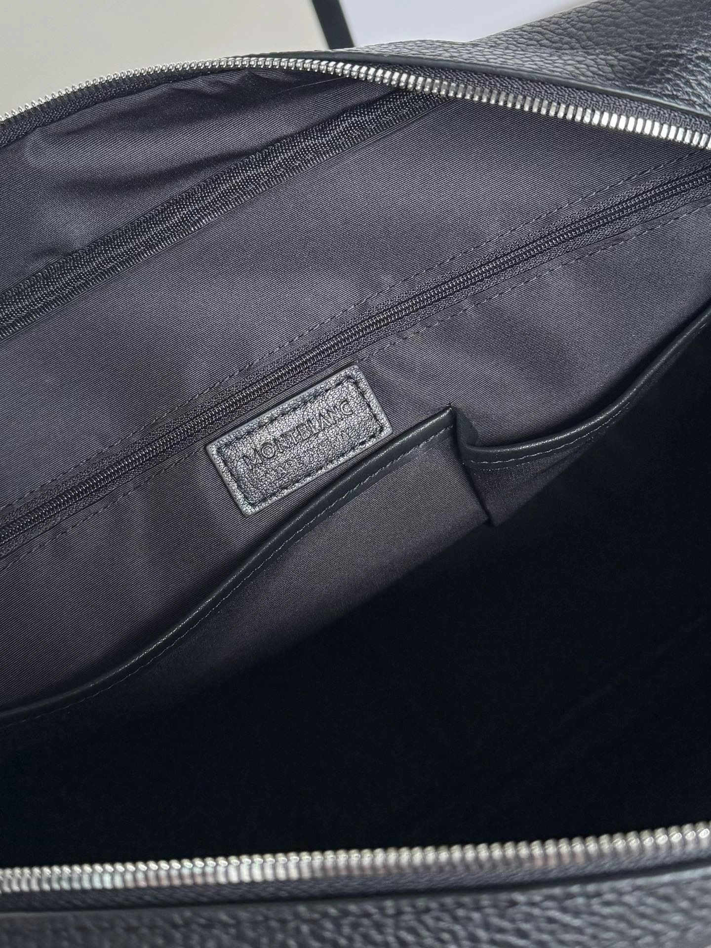 Lightweight Mens Montblanc Briefcases 92571