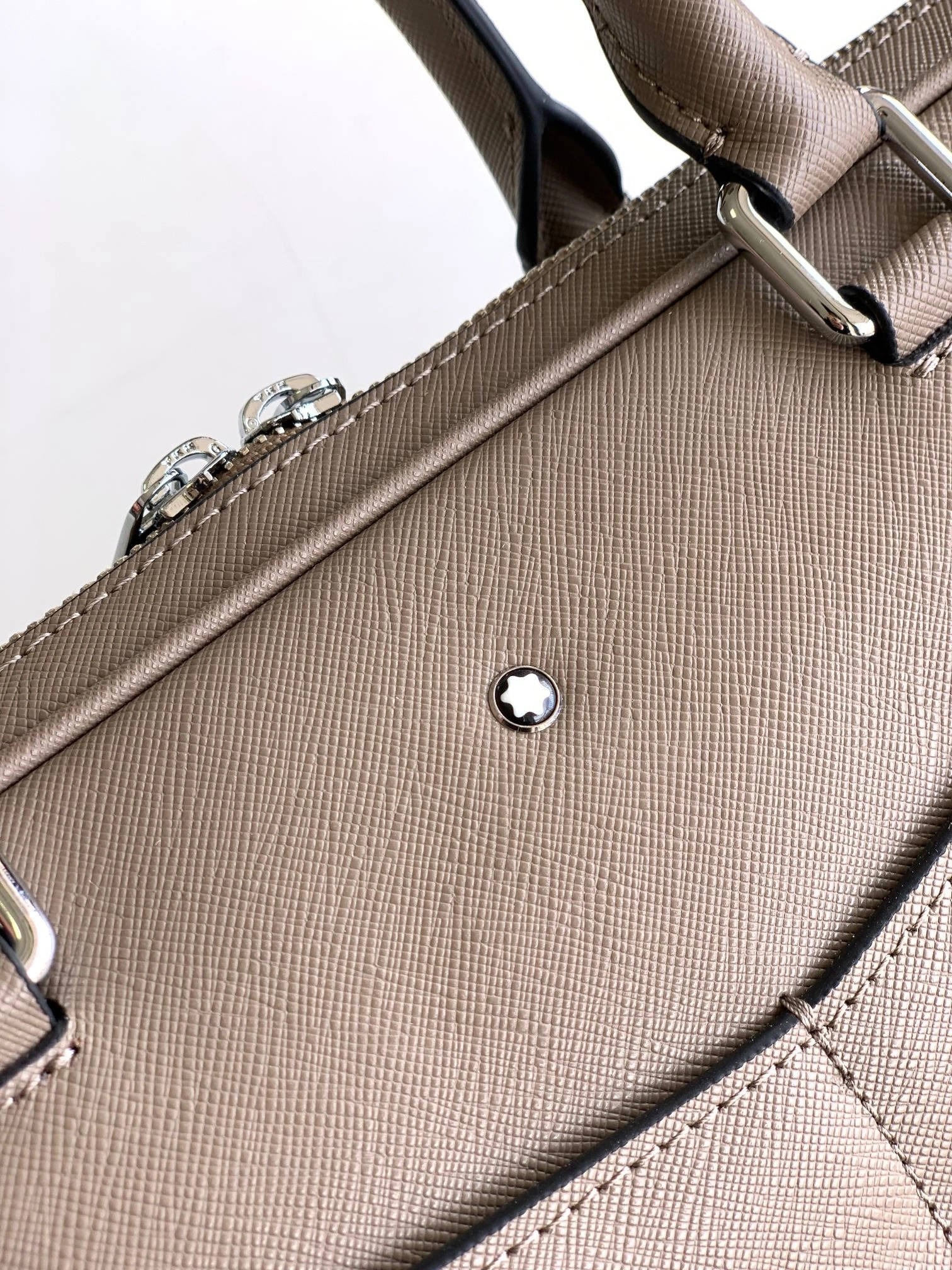 Mens Montblanc Briefcases Sleek 91607
