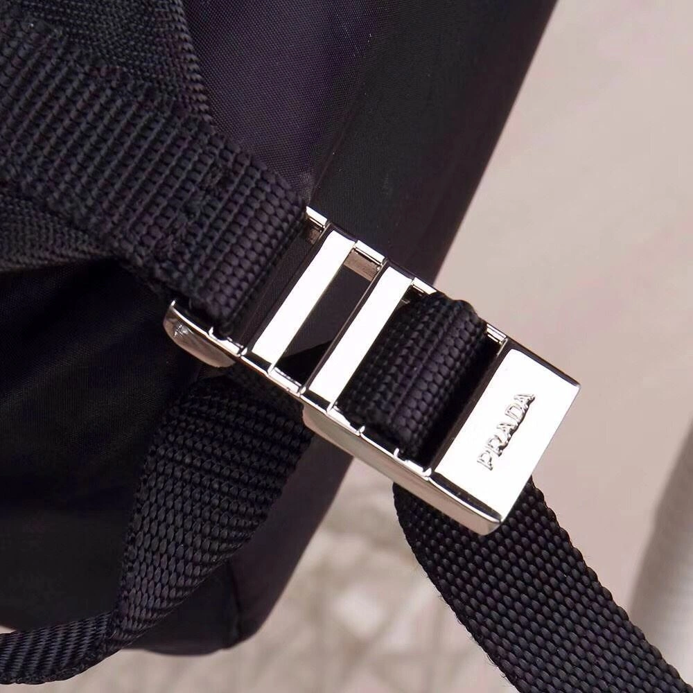 Mens Prada Backpacks ZipUp 90773