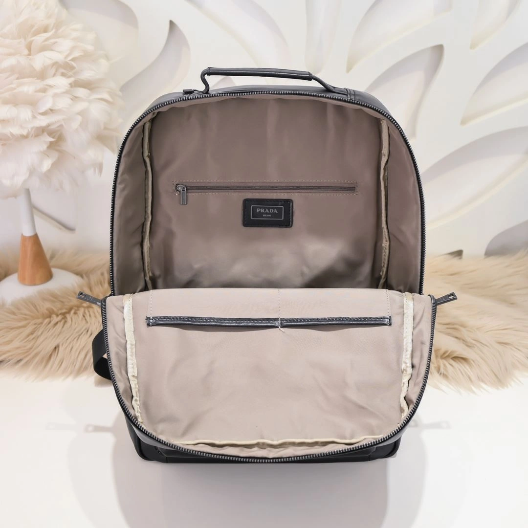 Mens Prada Backpacks Trendy 90753