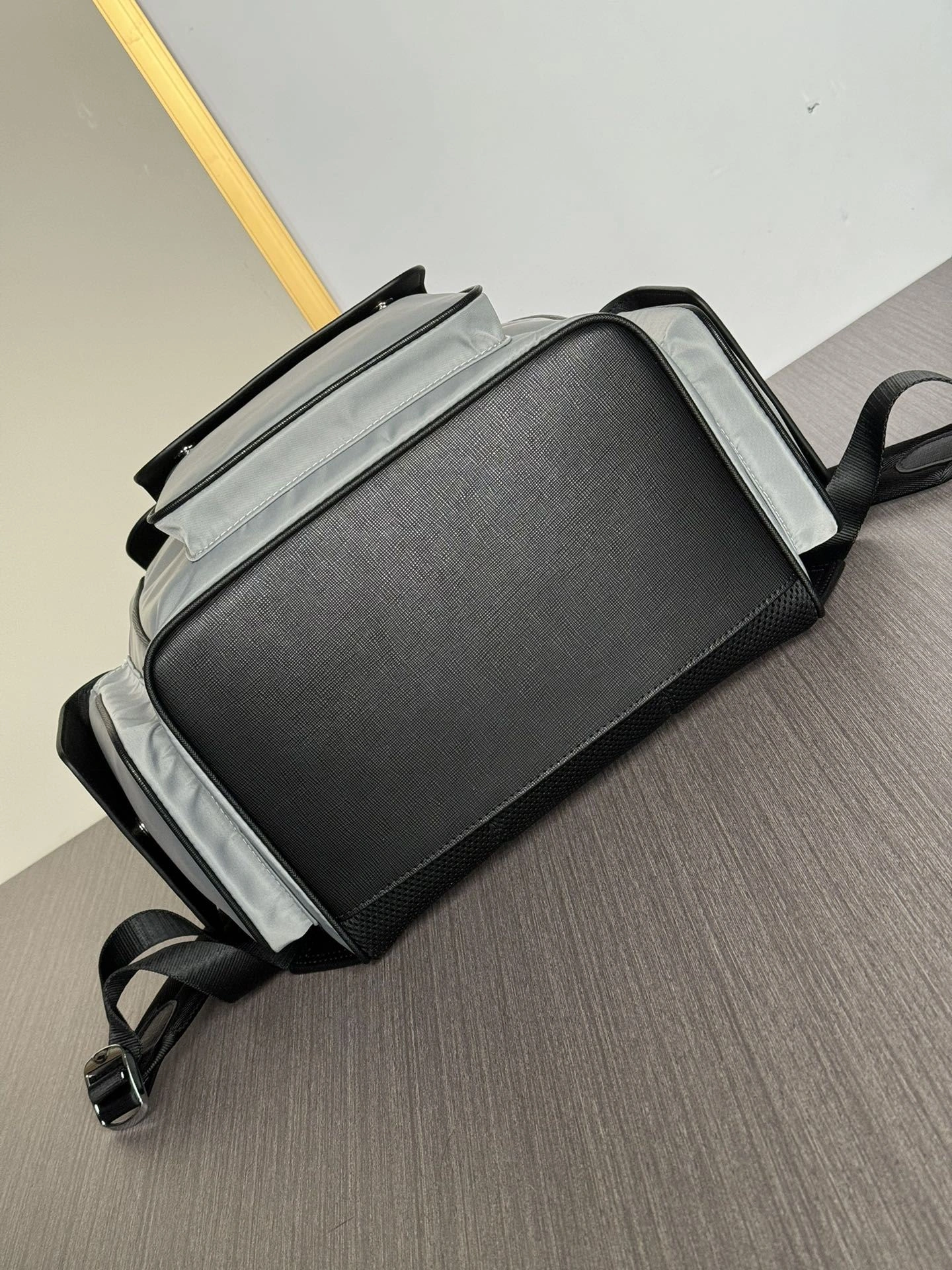 Mens Prada Backpacks SoftTouch 92550