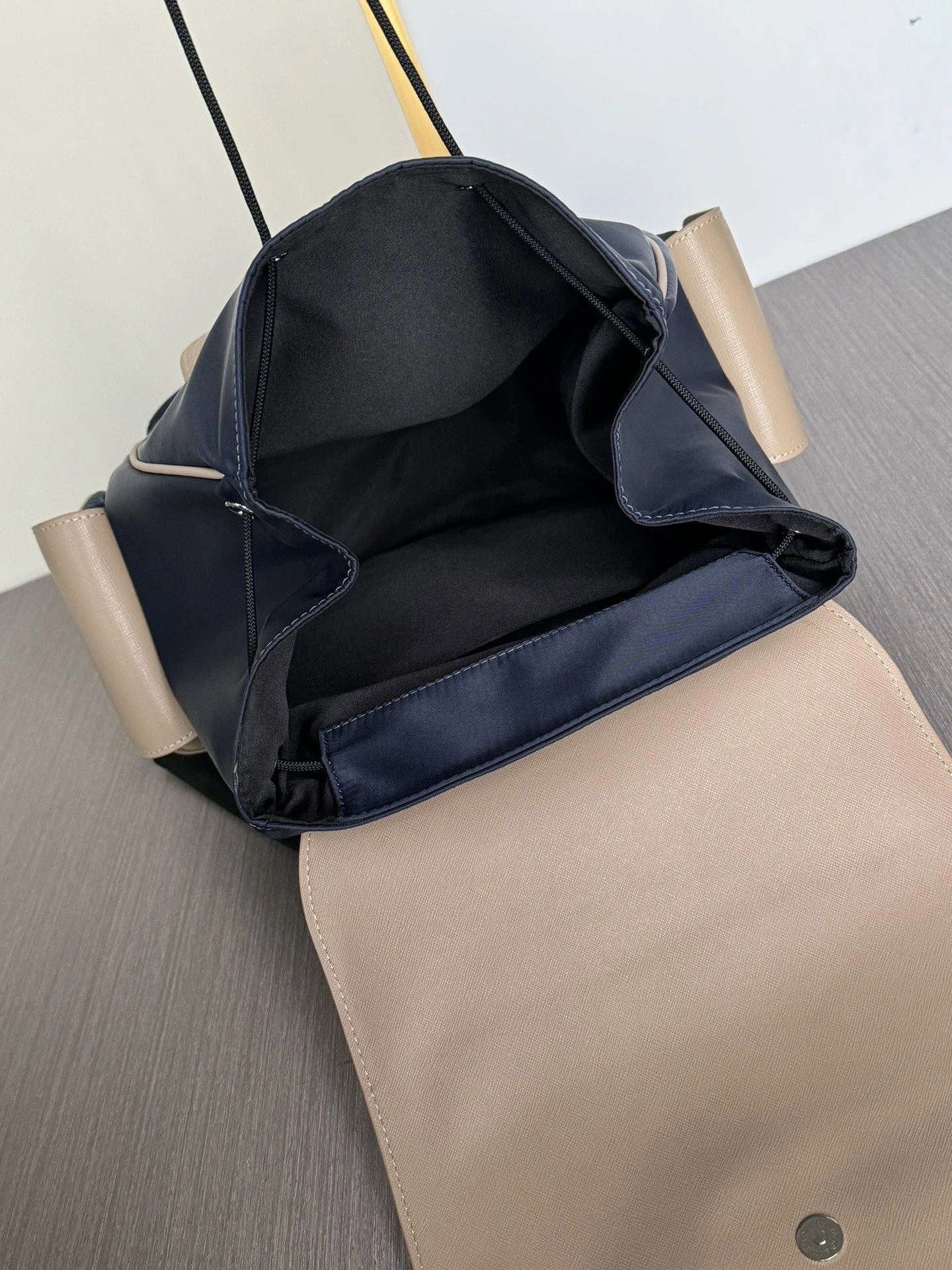 Mens Prada Backpacks Versatile 92474