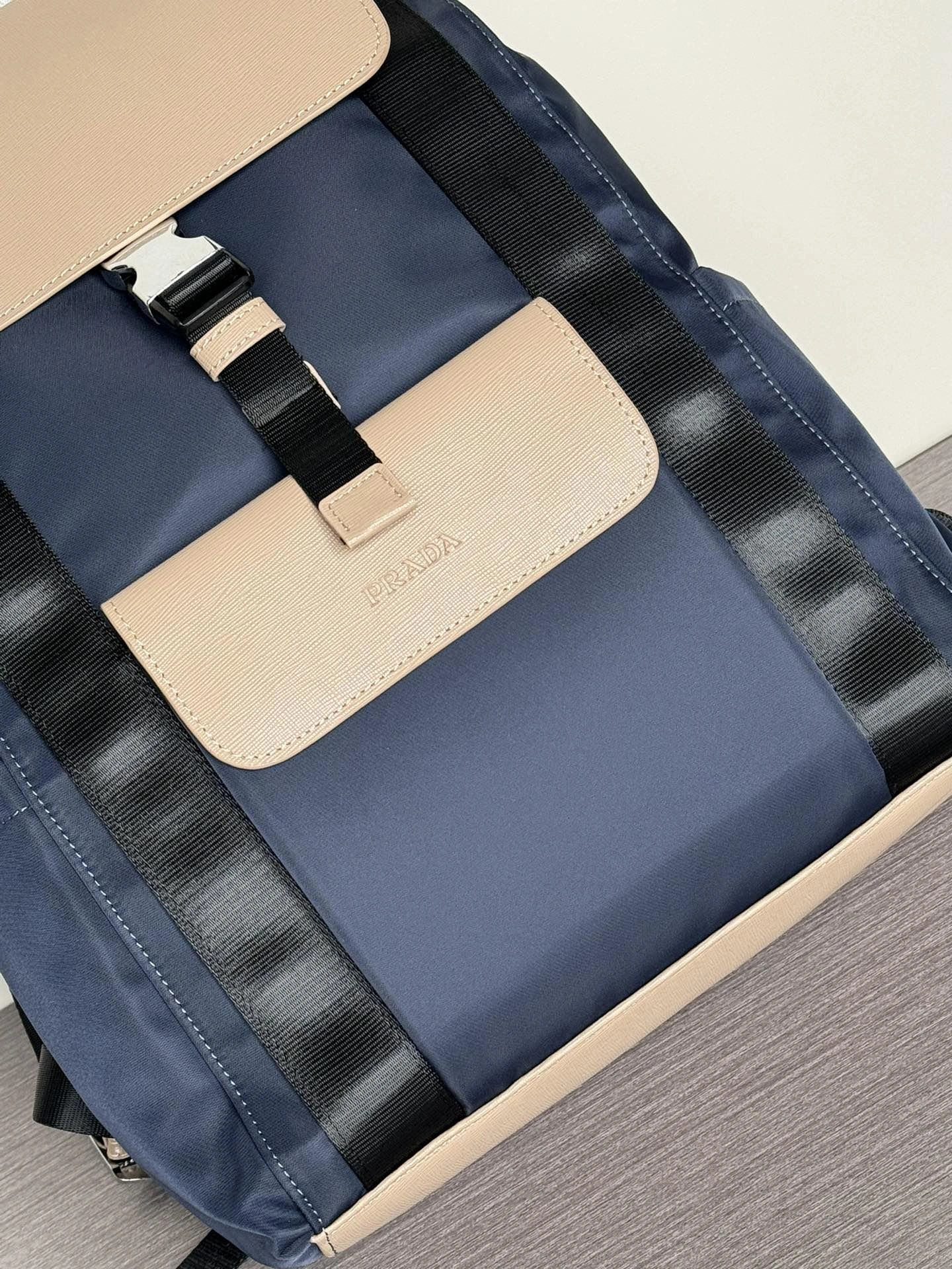 Lightweight Mens Prada Backpacks 92472