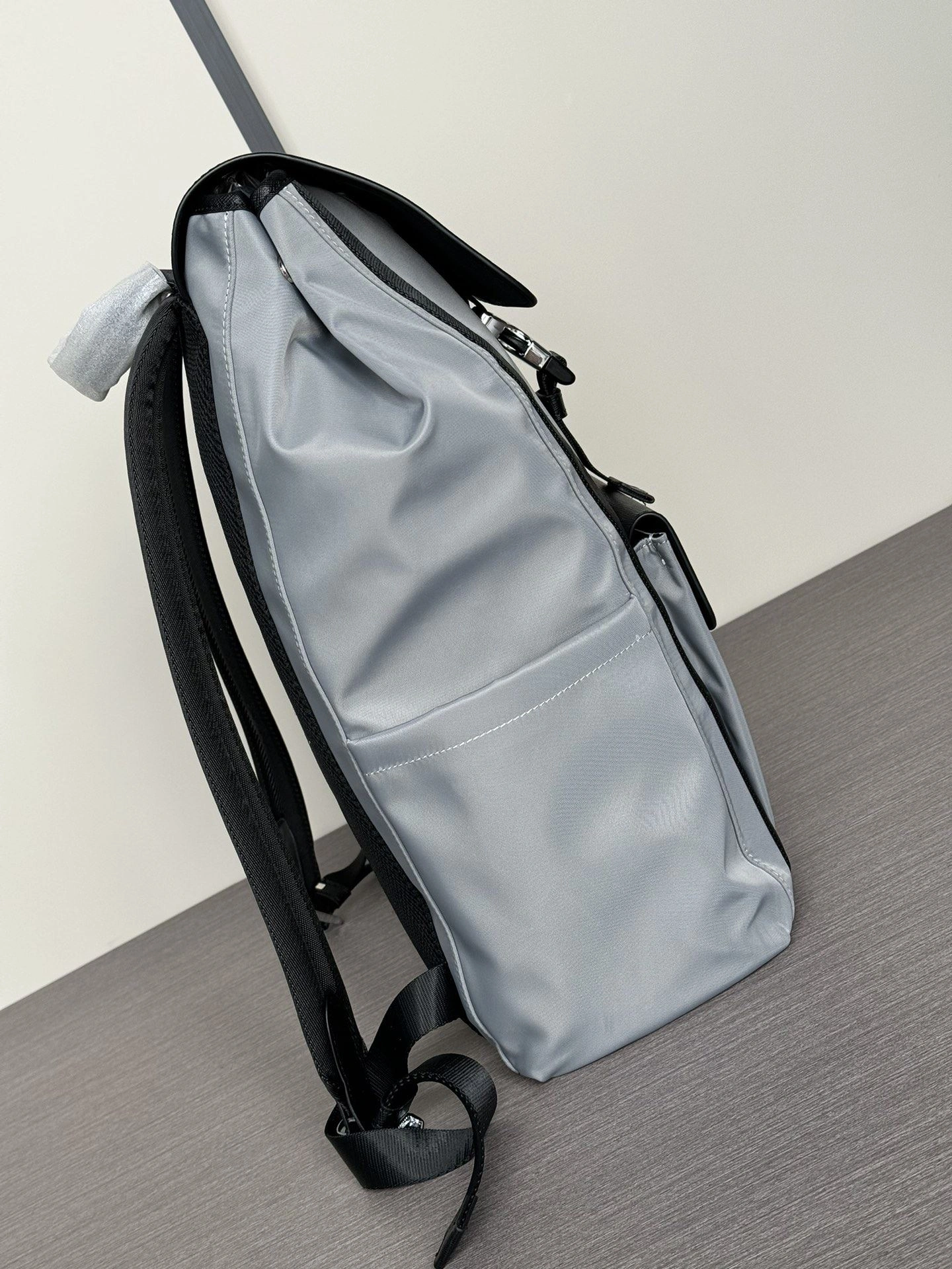 Mens Prada Backpacks Elegant 92470