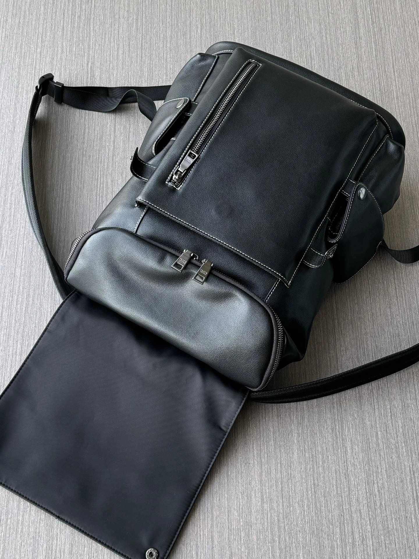 Mens Prada Backpacks Attractive 92475