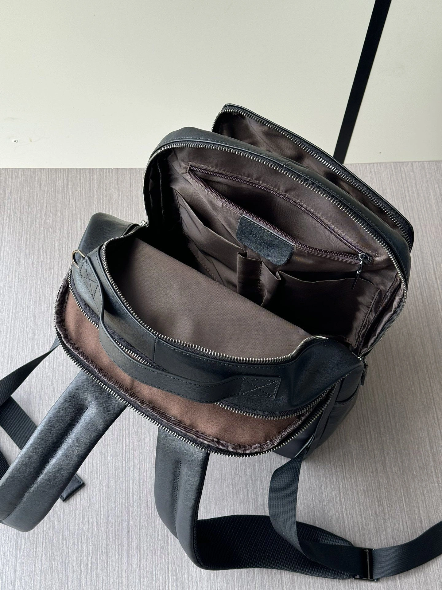 Mens Prada Backpacks FreshLook 92547