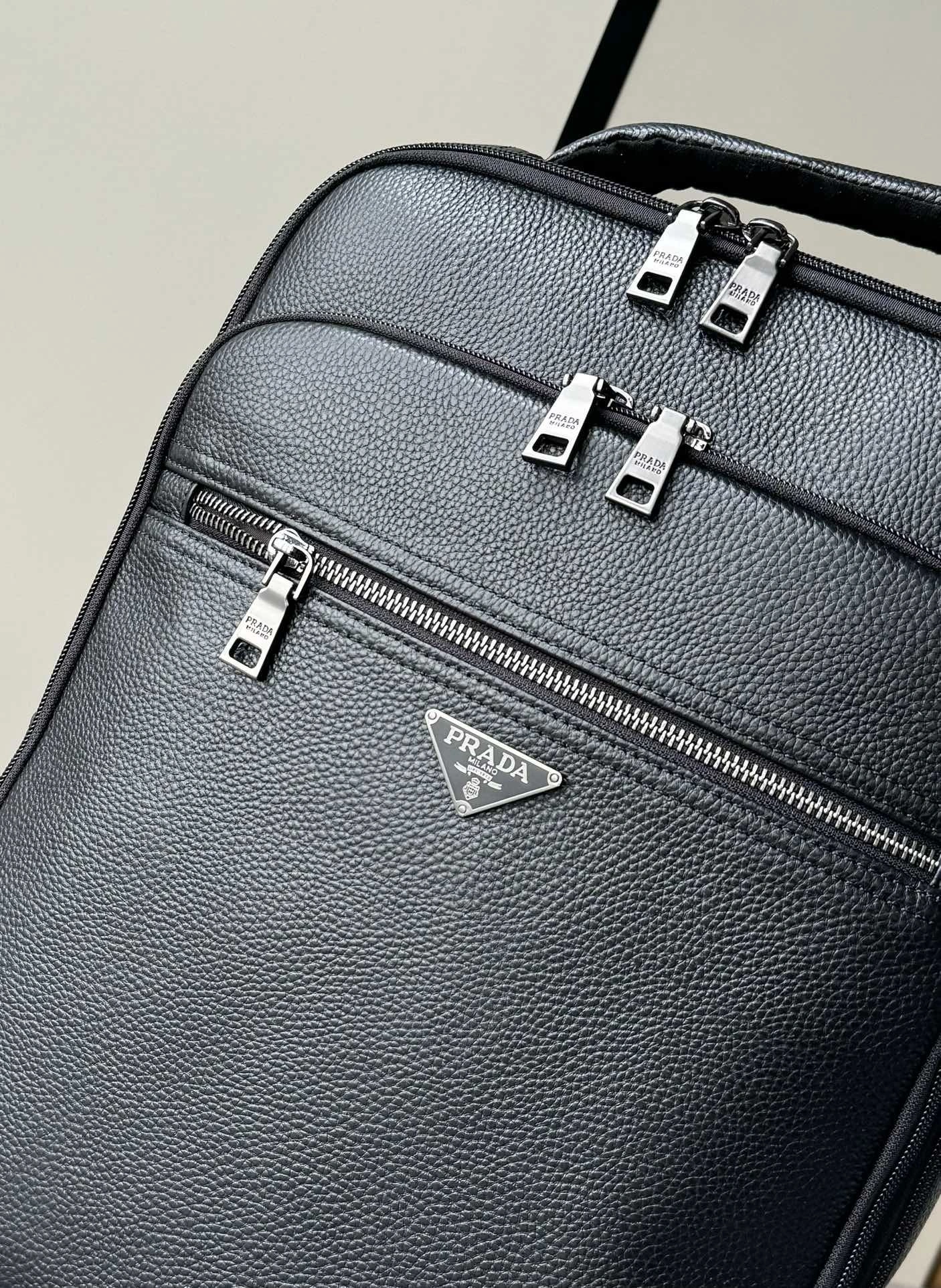 Thermal Mens Prada Backpacks 92465