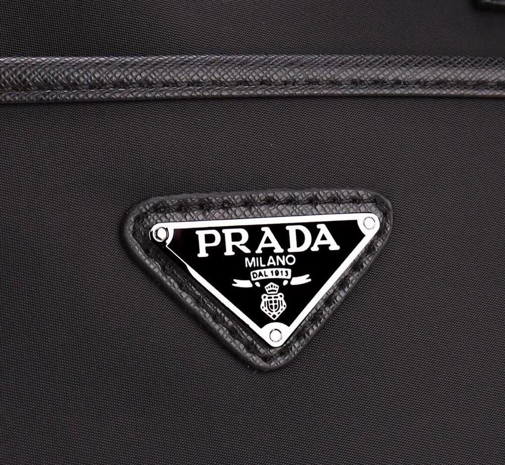 Mens Prada Briefcases TimelessDesign 90748