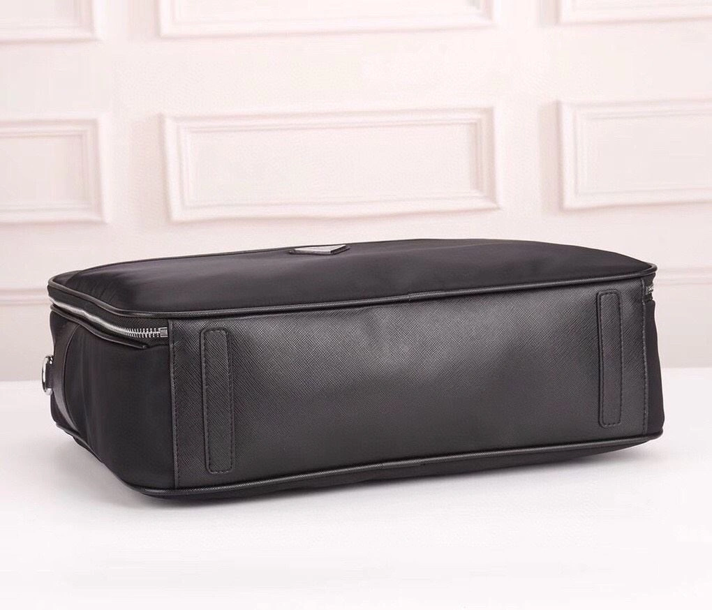 Mens Prada Briefcases TimelessDesign 90748