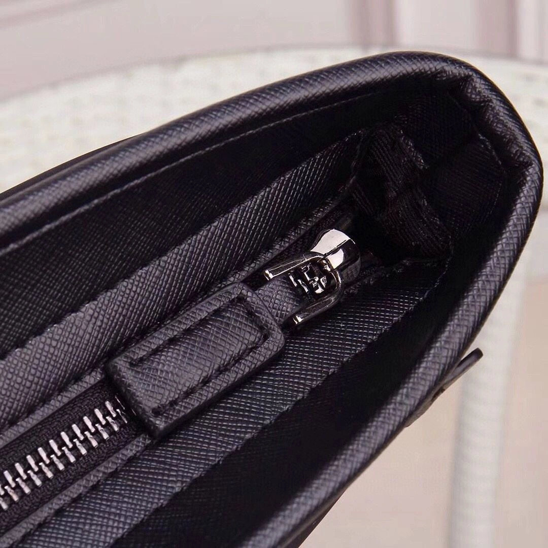 Mens Prada Briefcases FlexibleFit 90732