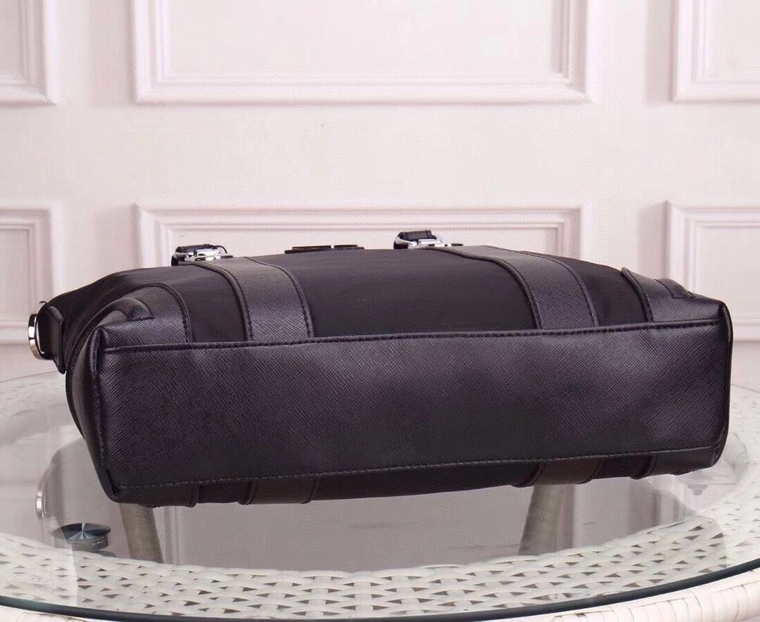 Mens Prada Briefcases FlexibleFit 90732