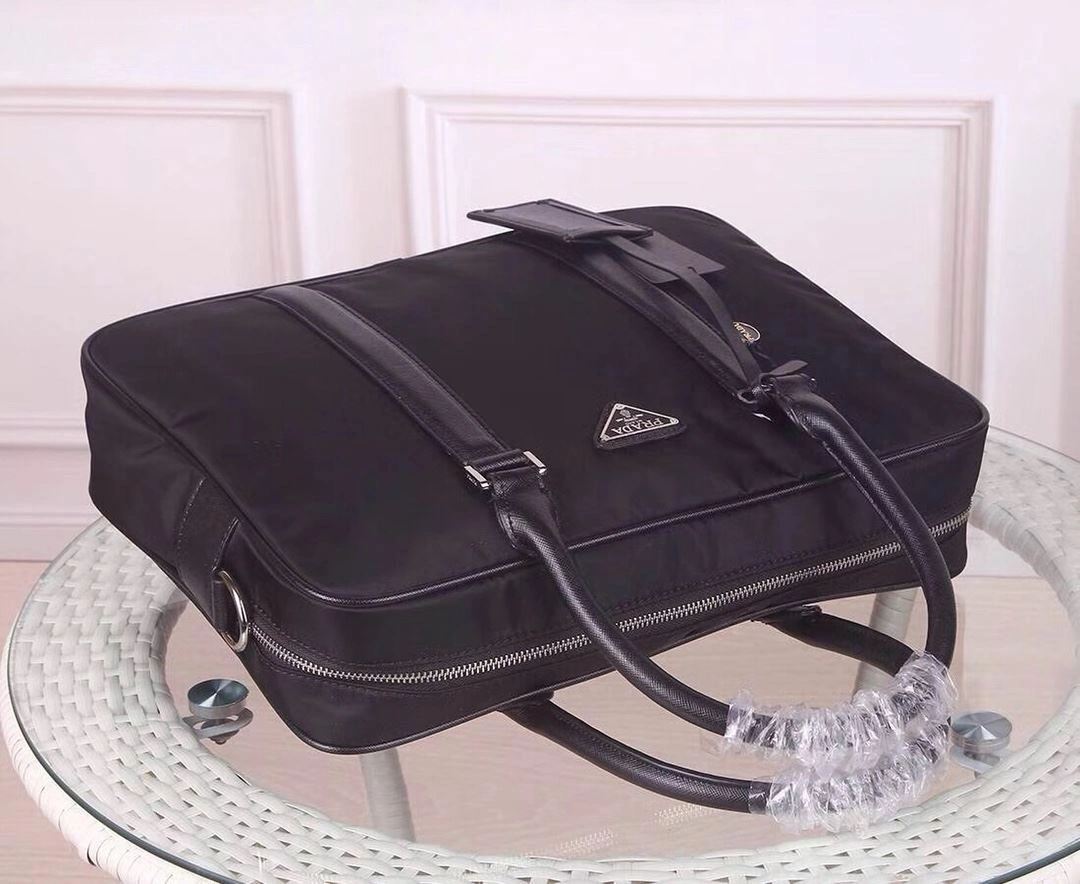FashionForward Mens Prada Briefcases 90809