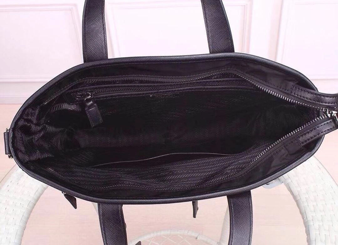 Mens Prada Briefcases FreshLook 90737
