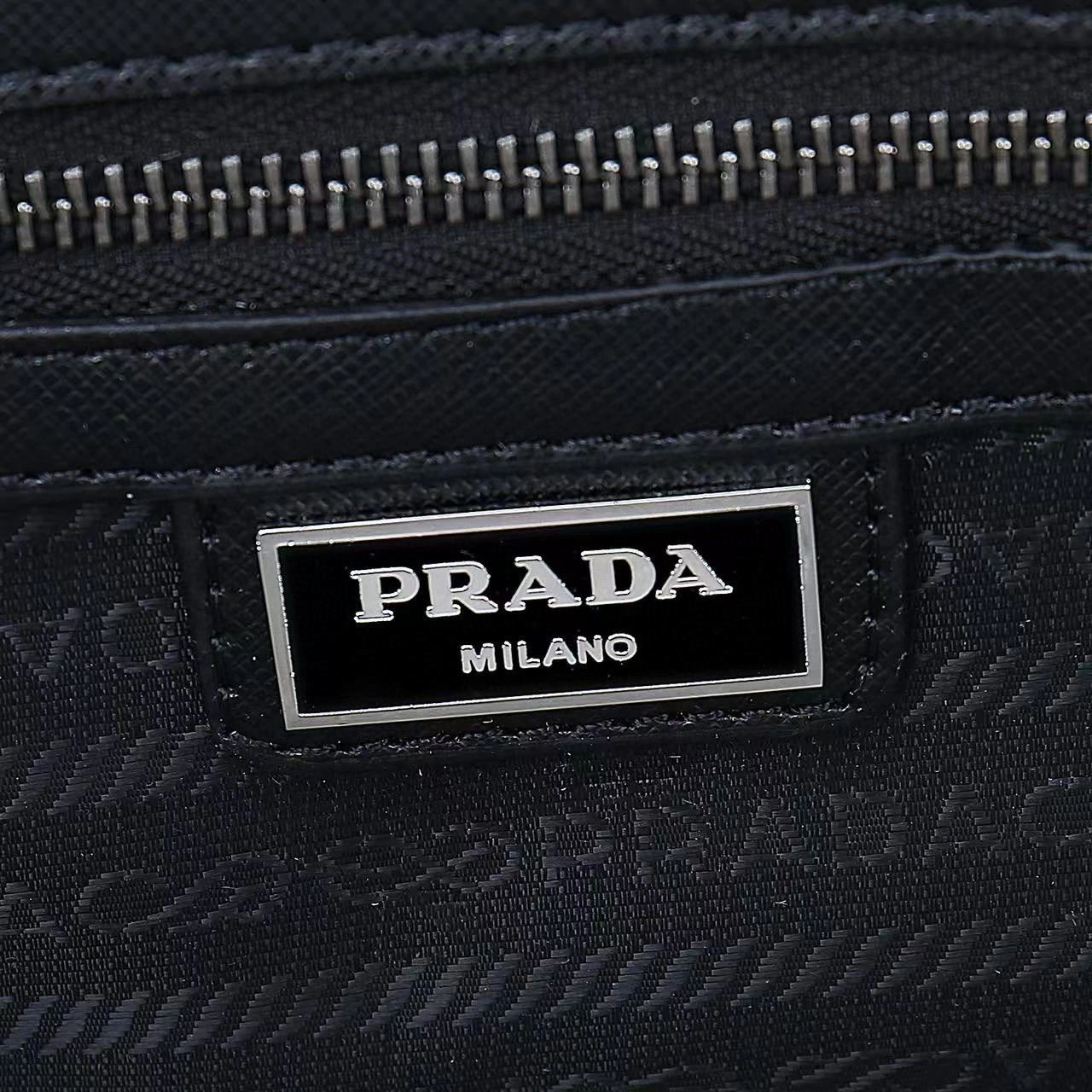 ModernLook Mens Prada Briefcases 90728