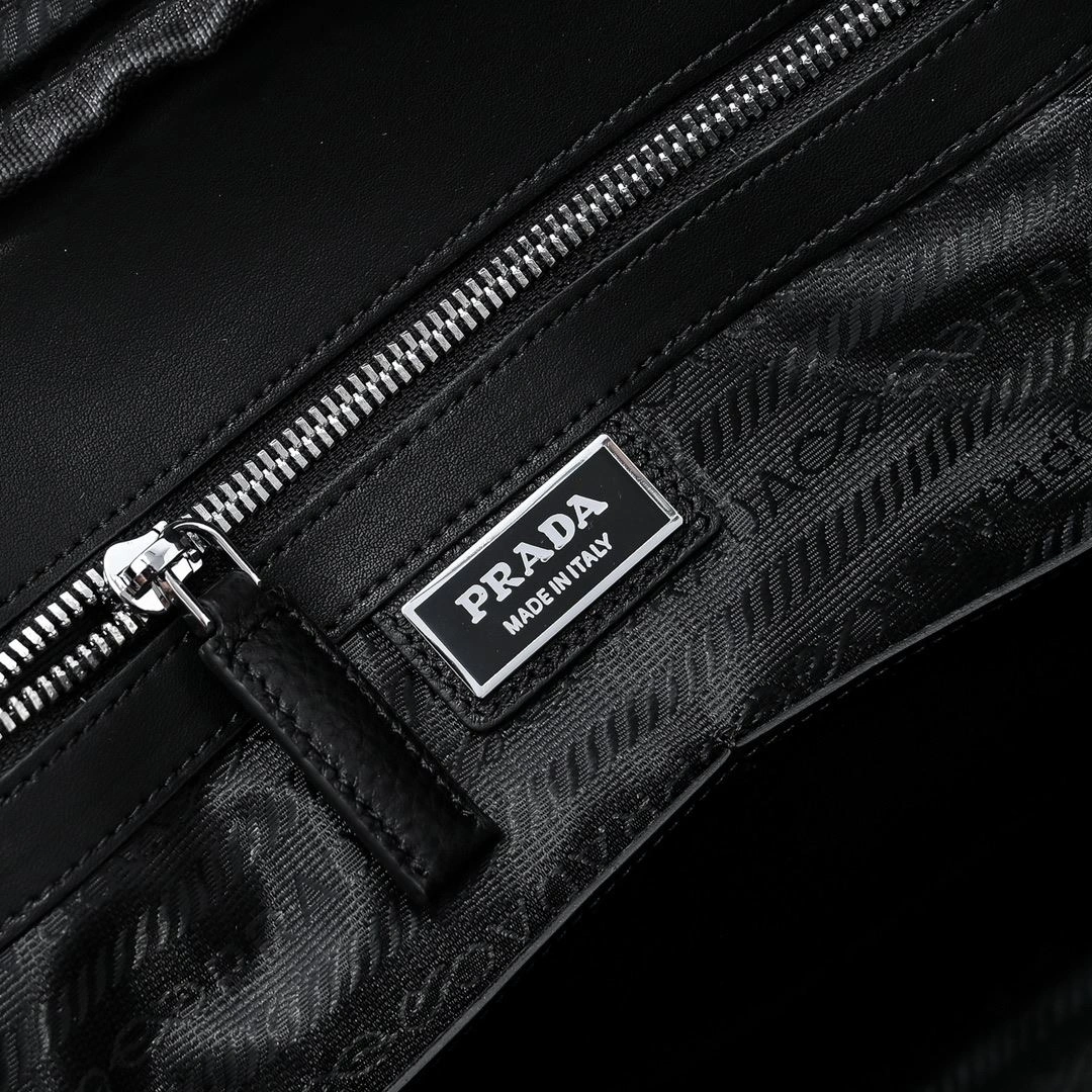 Elegant Mens Prada Briefcases 90763
