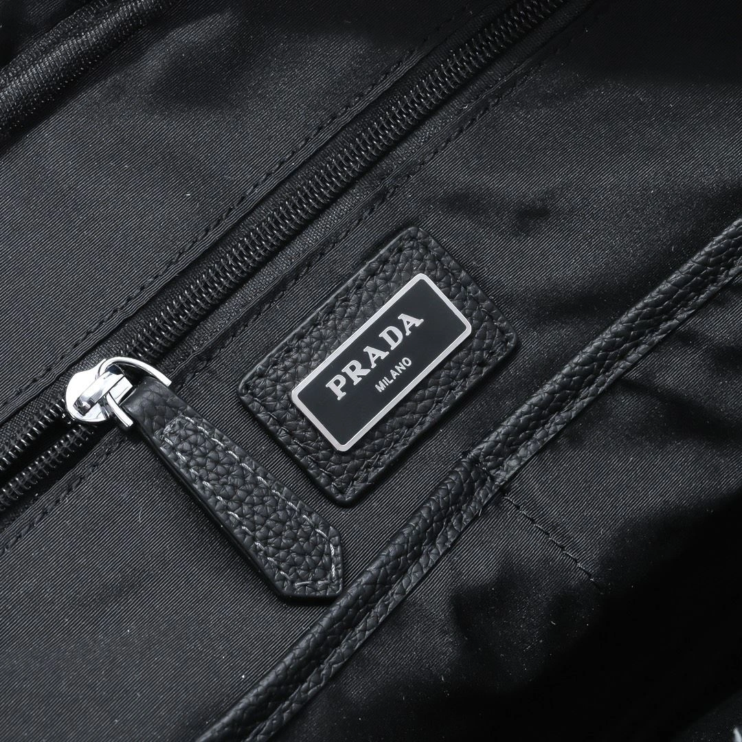 OnTrend Mens Prada Briefcases 90762