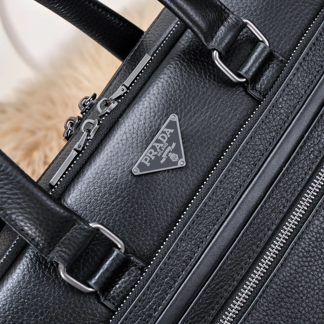 Mens Prada Briefcases FlexibleFit 90754