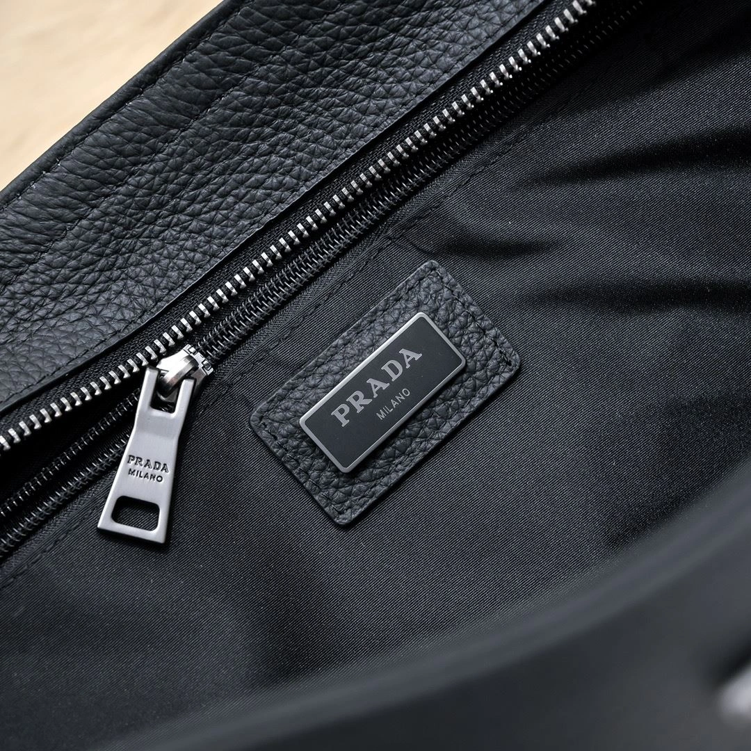 Timeless Mens Prada Briefcases 90717