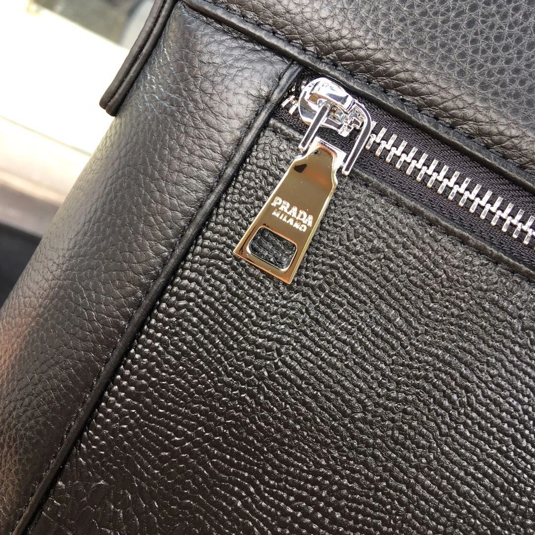 Mens Prada Briefcases Snug 92439