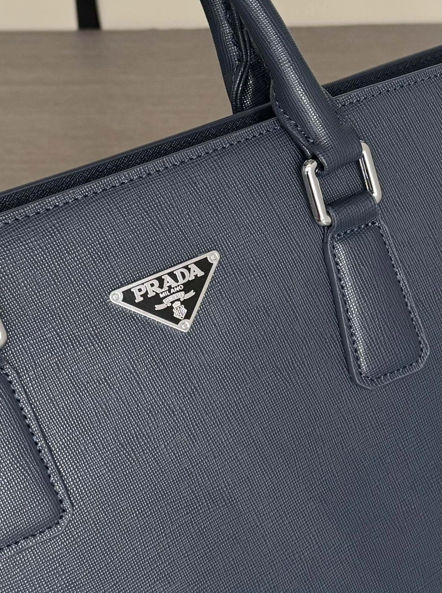 Mens Prada Briefcases RelaxedFit 92433