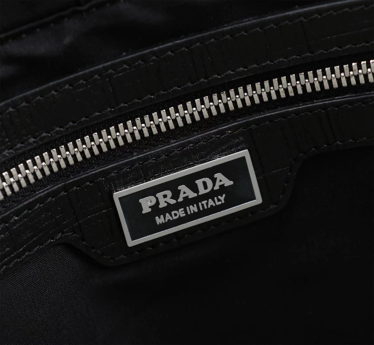 Mens Prada Briefcases Versatile 92431