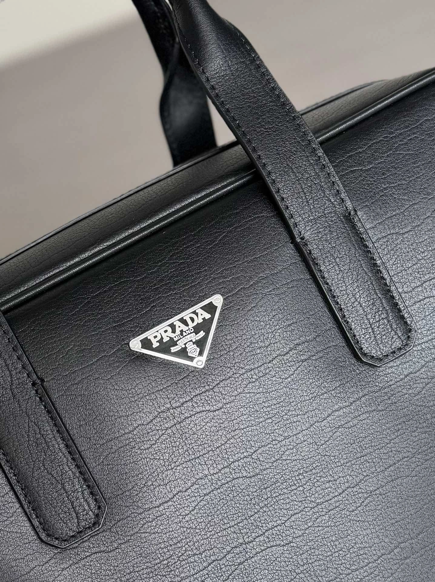 Resilient Mens Prada Briefcases 92432