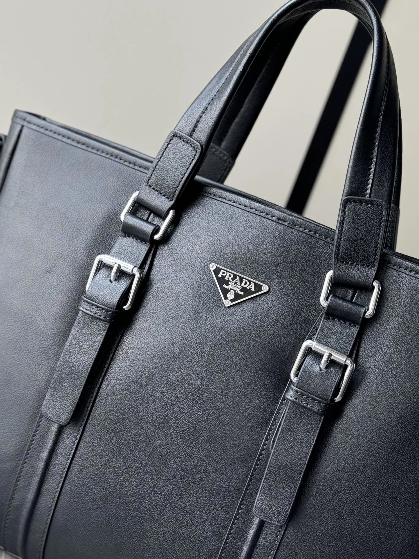 Neat Mens Prada Briefcases 92427