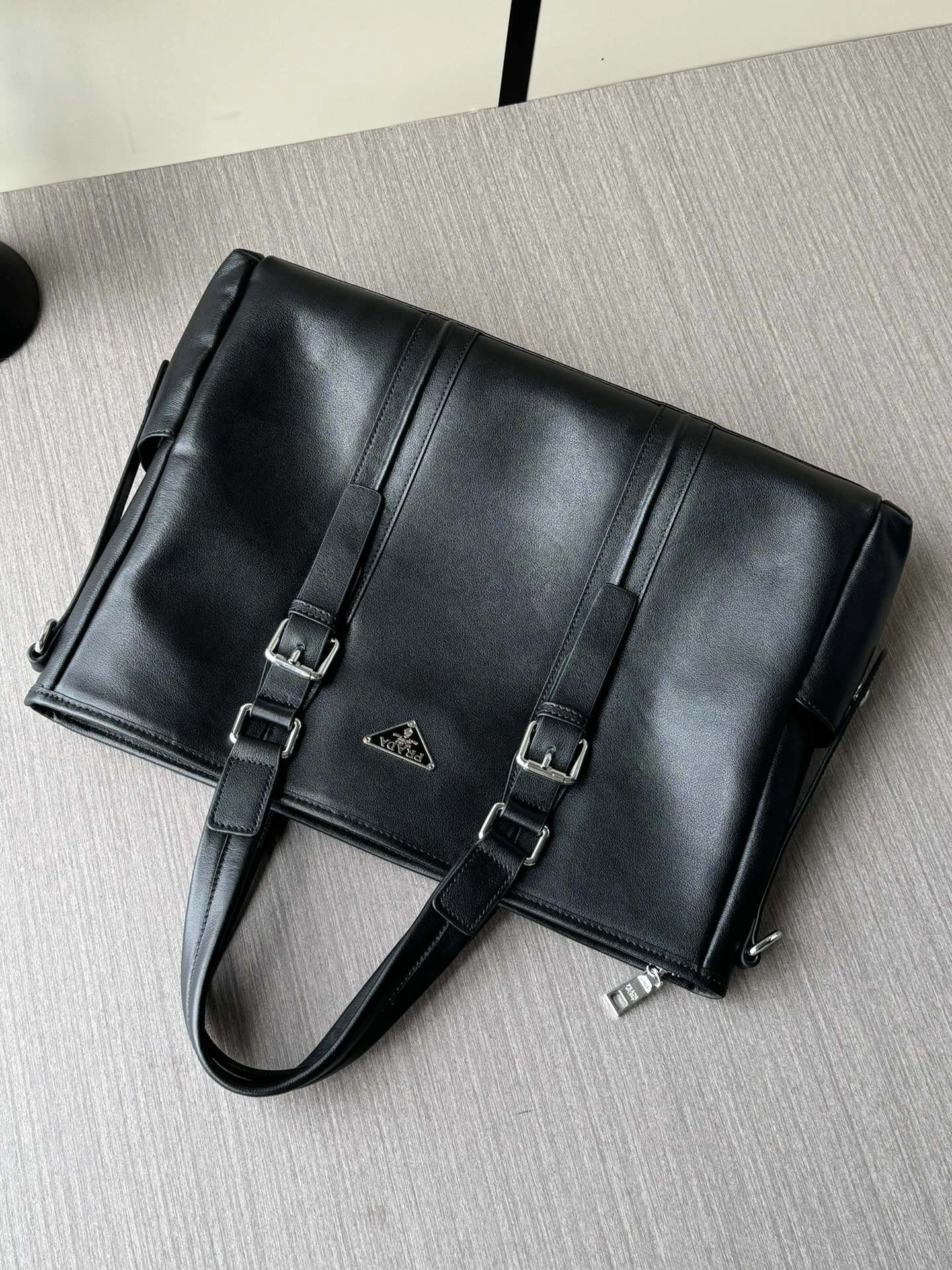 Neat Mens Prada Briefcases 92427