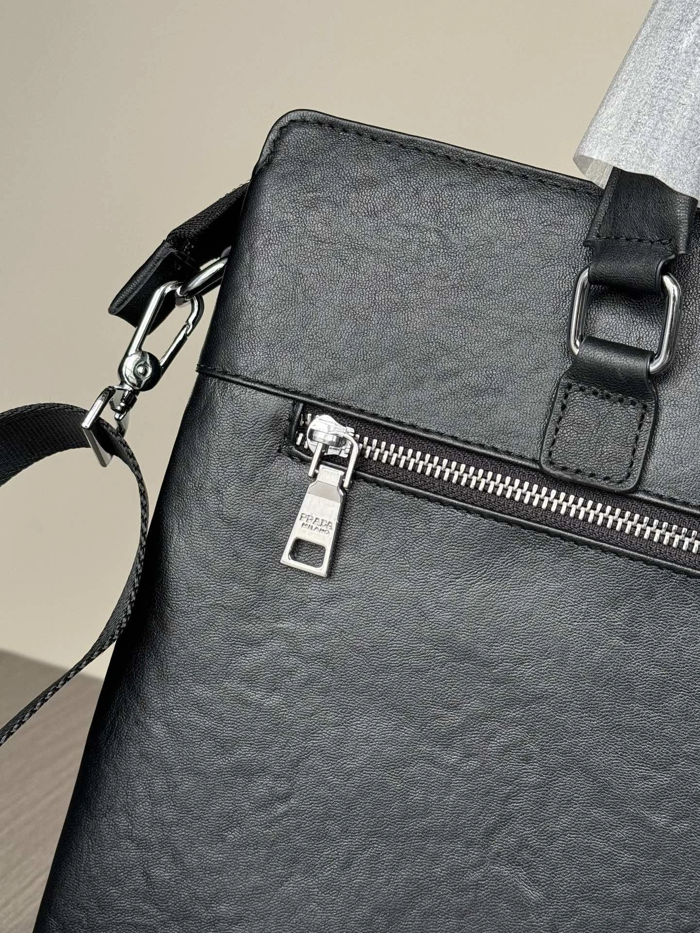 Breathable Mens Prada Briefcases 92464