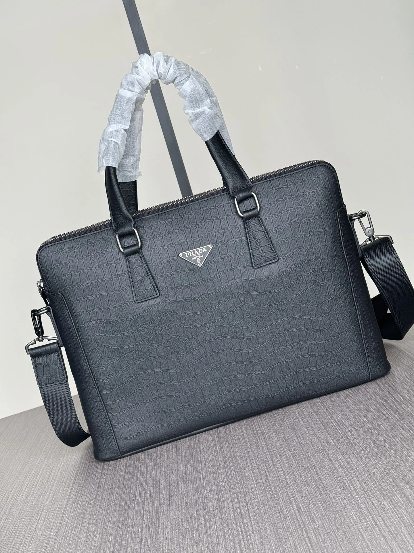 TechFriendly Mens Prada Briefcases 92421