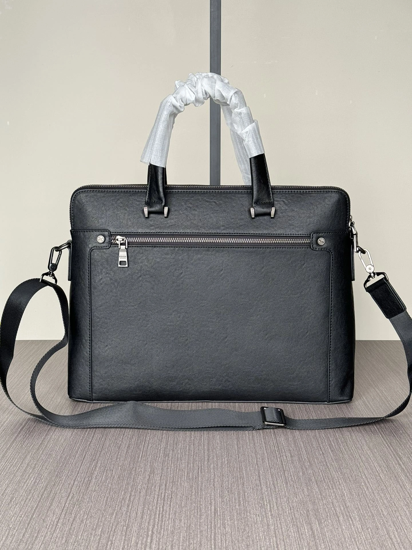 ComfortFit Mens Prada Briefcases 92447
