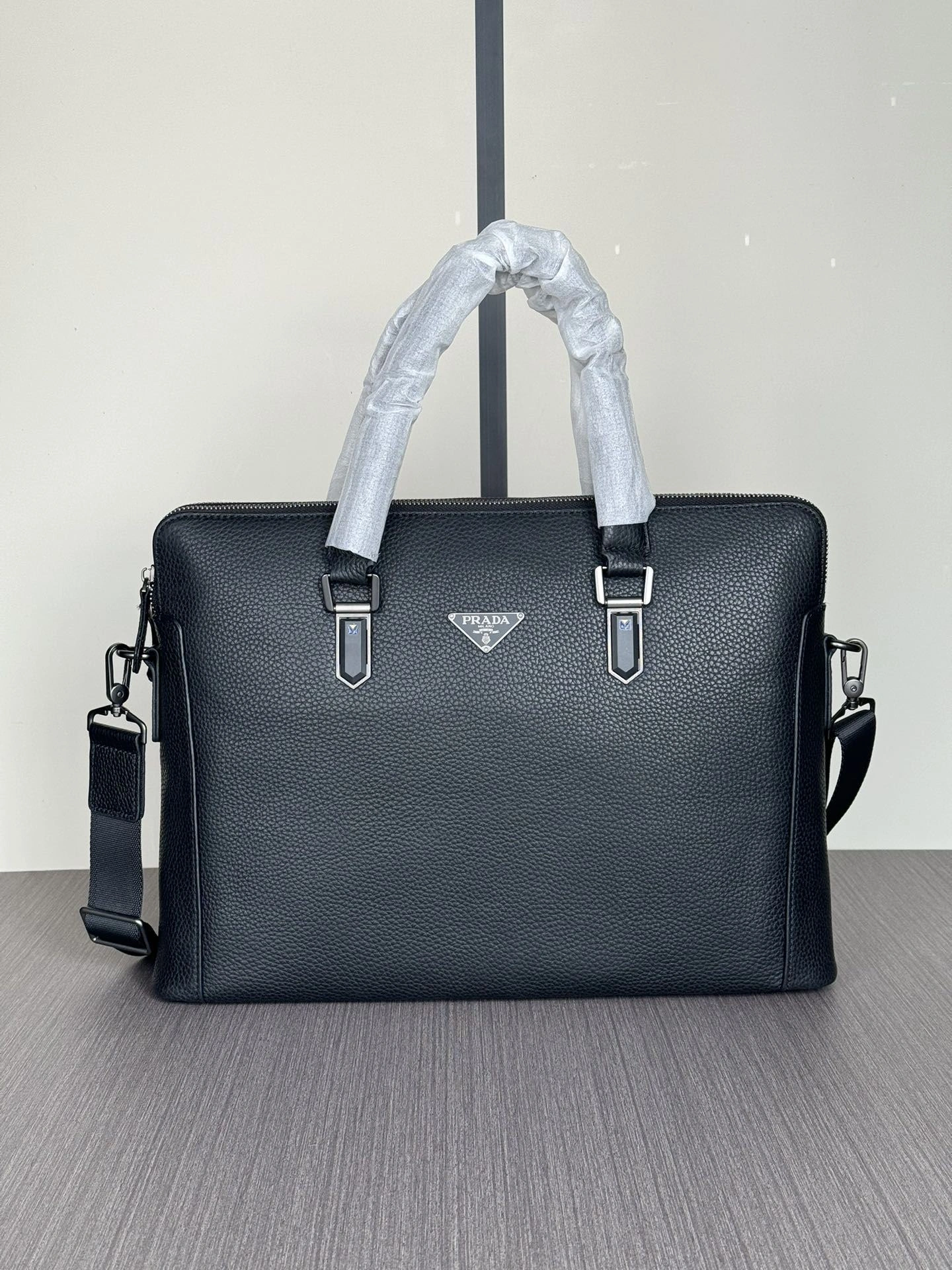 OdorResistant Mens Prada Briefcases 92418
