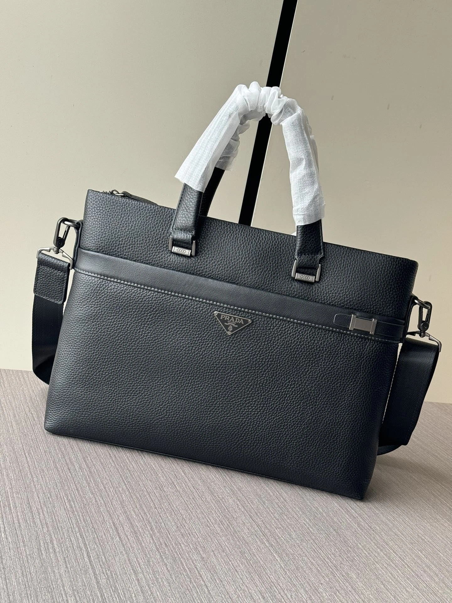Mens Prada Briefcases OdorResistant 92414