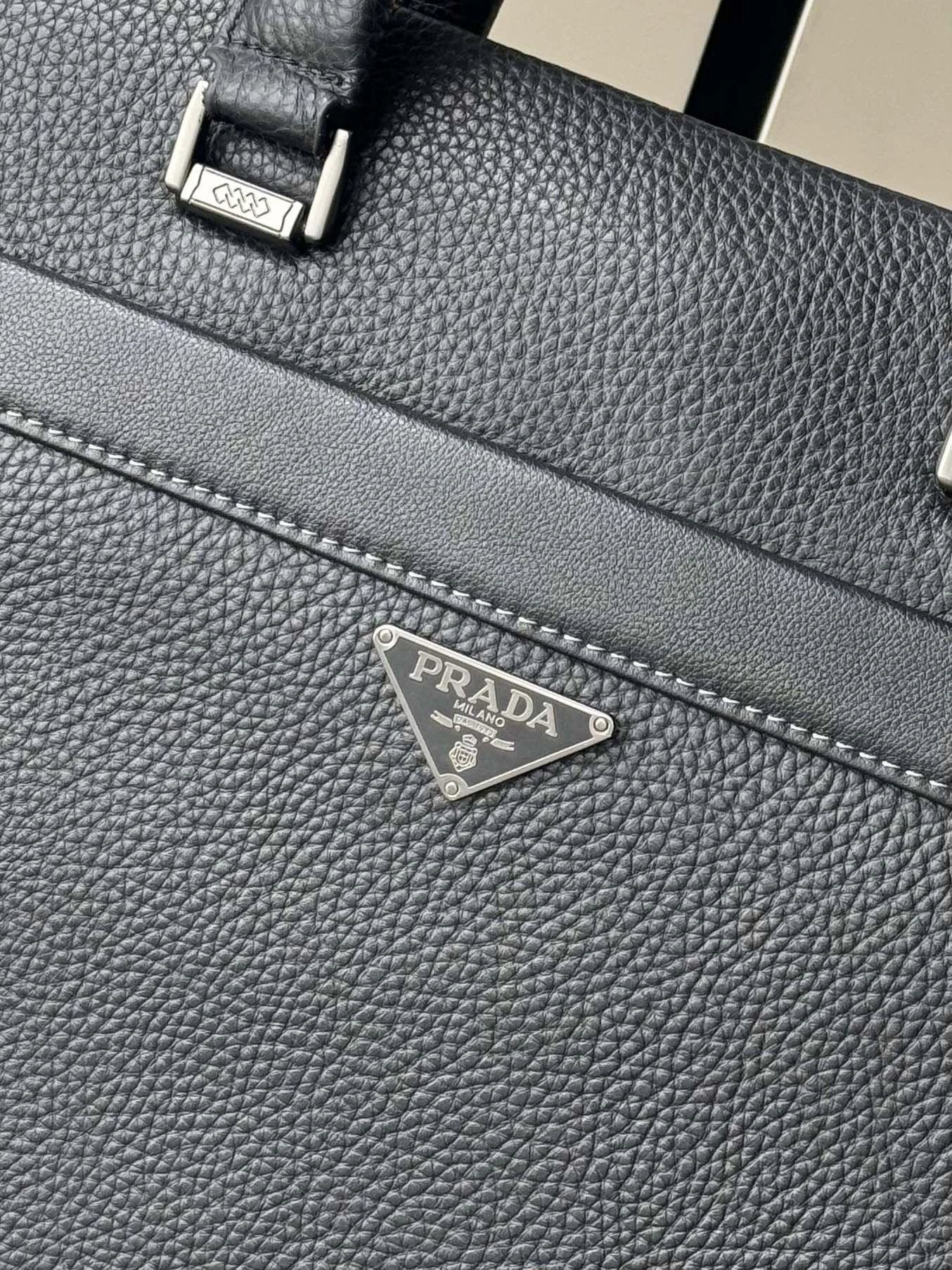 Mens Prada Briefcases OdorResistant 92414