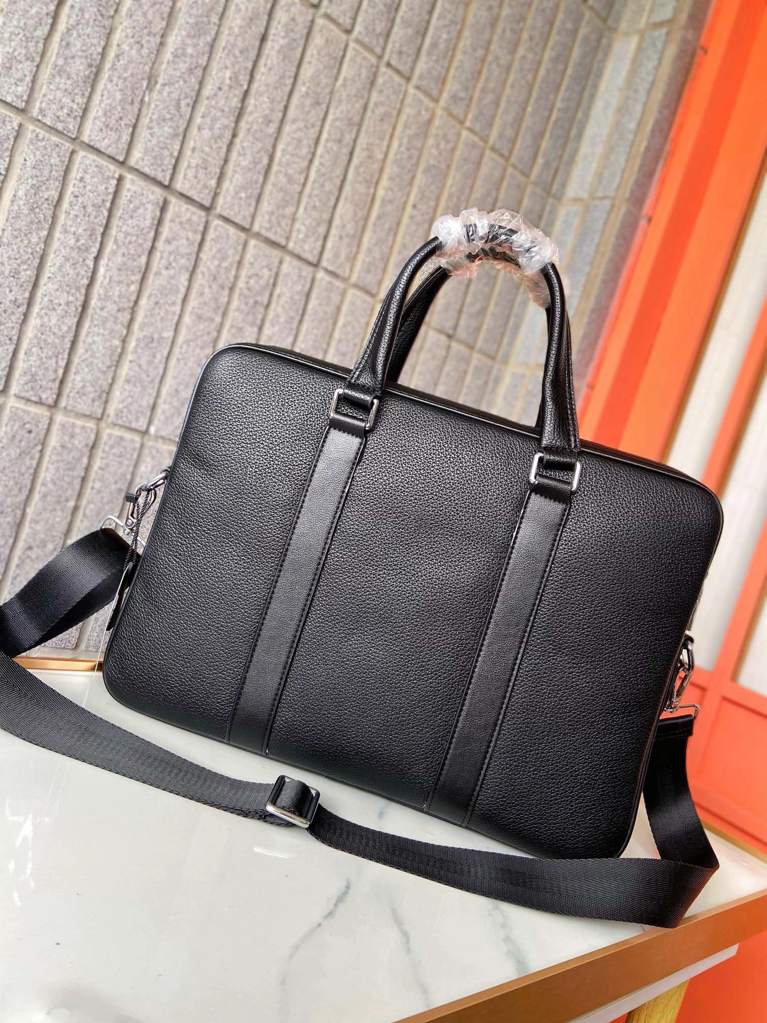 Mens Prada Briefcases Seasonal 92408