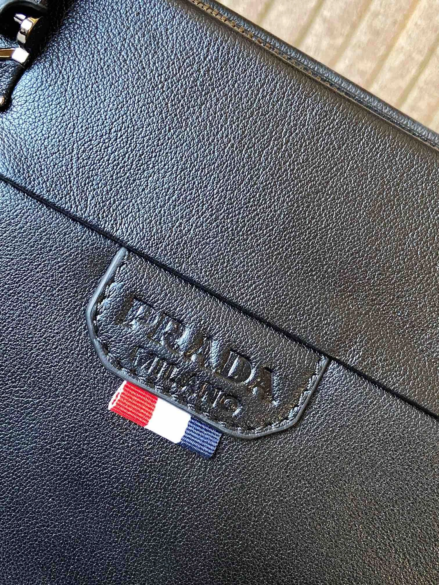 DailyWear Mens Prada Briefcases 92407