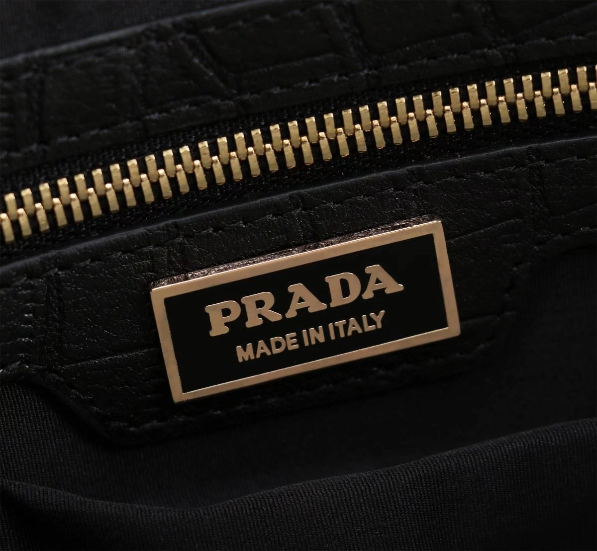 Mens Prada Briefcases Attractive 92403