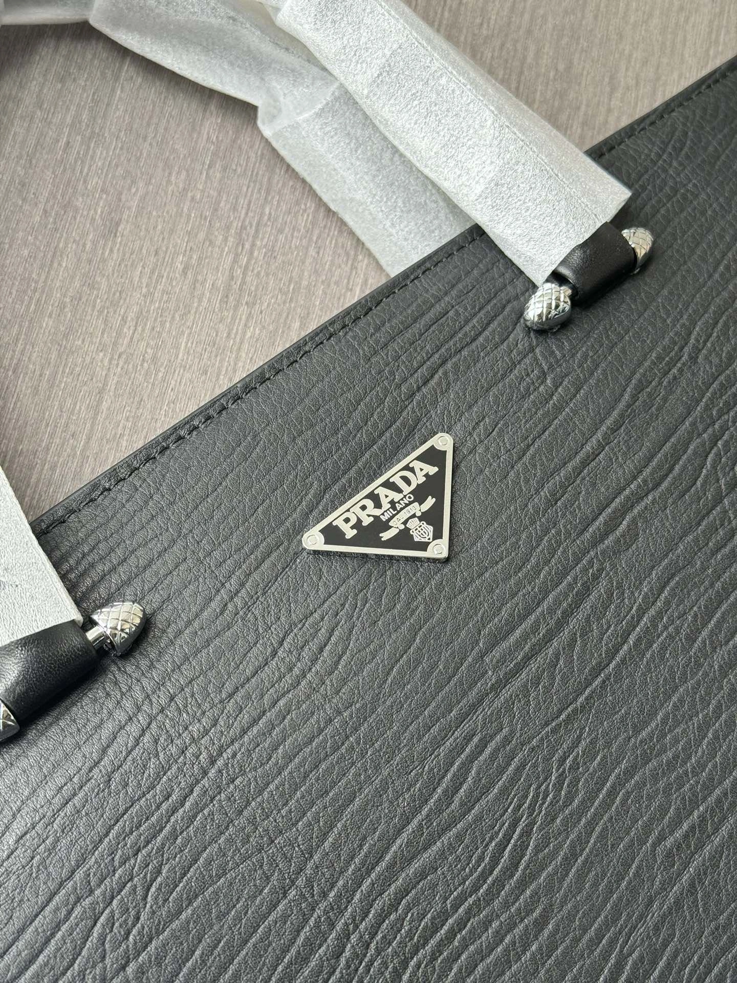 Chic Mens Prada Briefcases 92440
