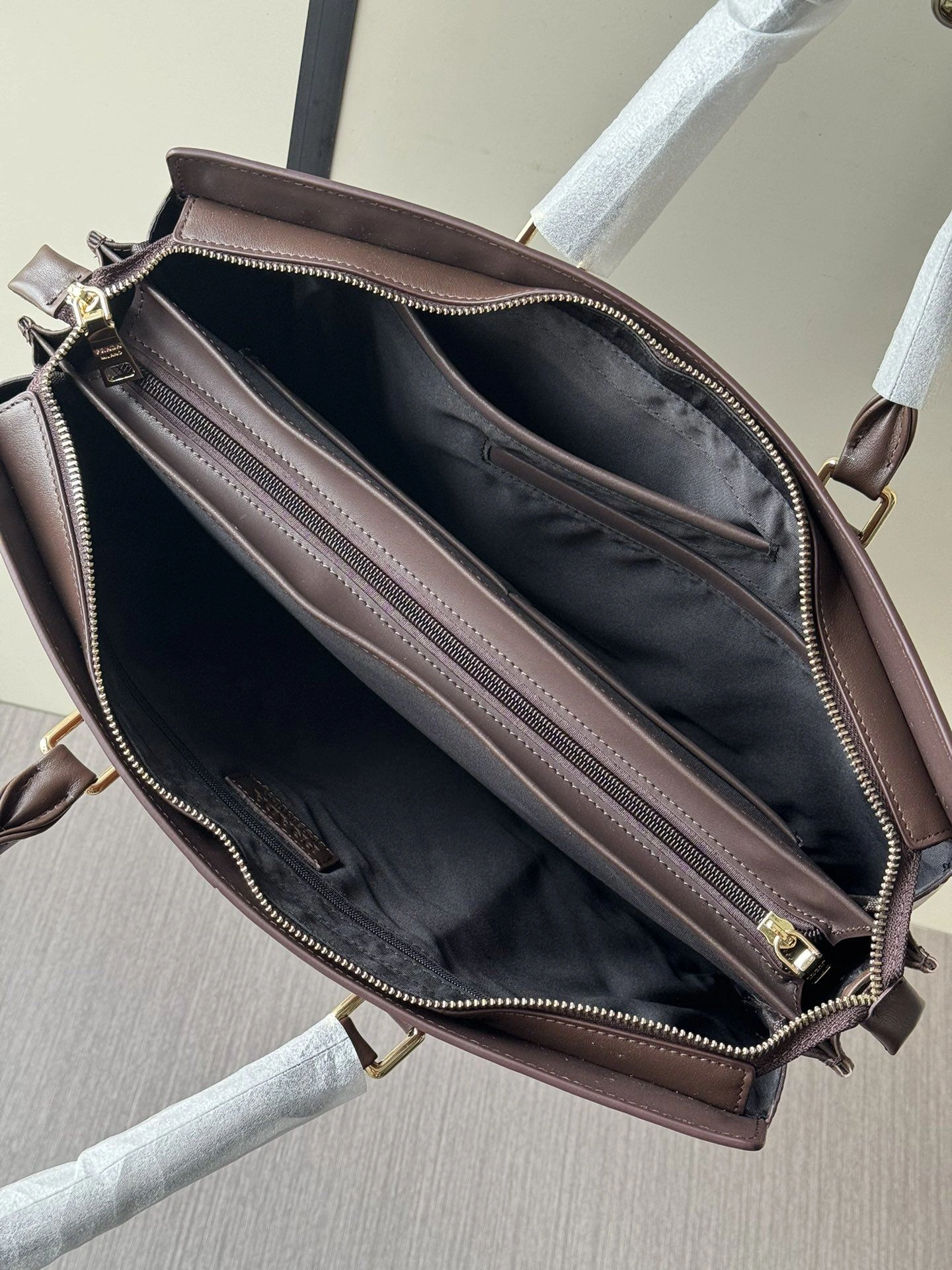 Attractive Mens Prada Briefcases 92399
