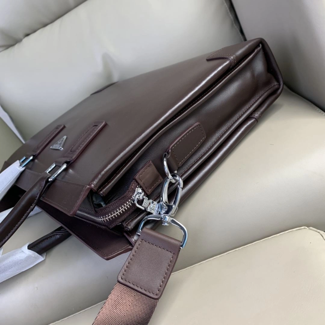 Mens Prada Briefcases ZipUp 92435