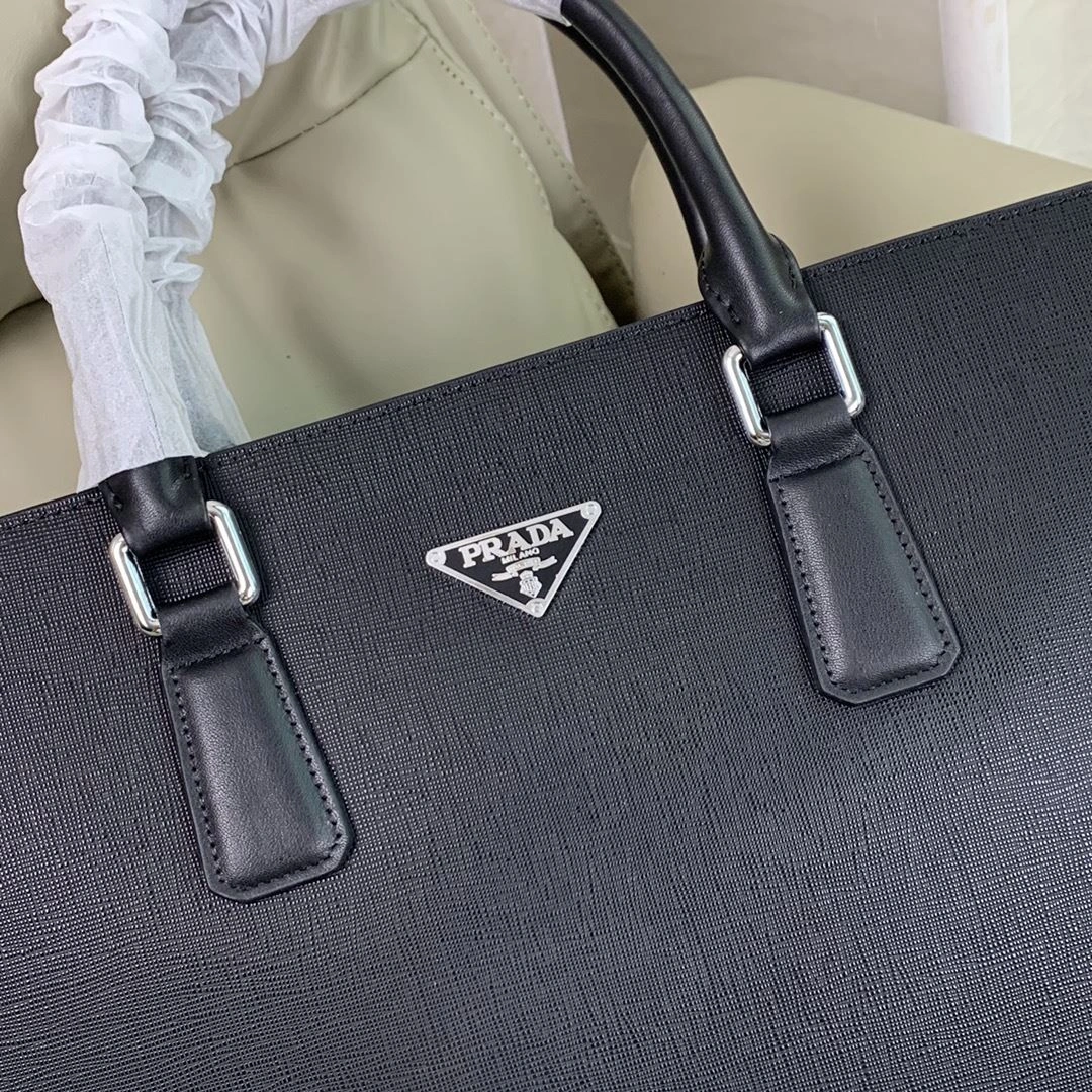 MultiPurpose Mens Prada Briefcases 92397