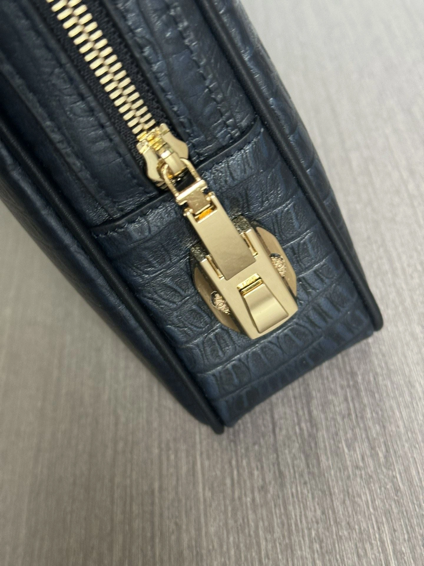 Mens Prada Briefcases OnTrend 92392