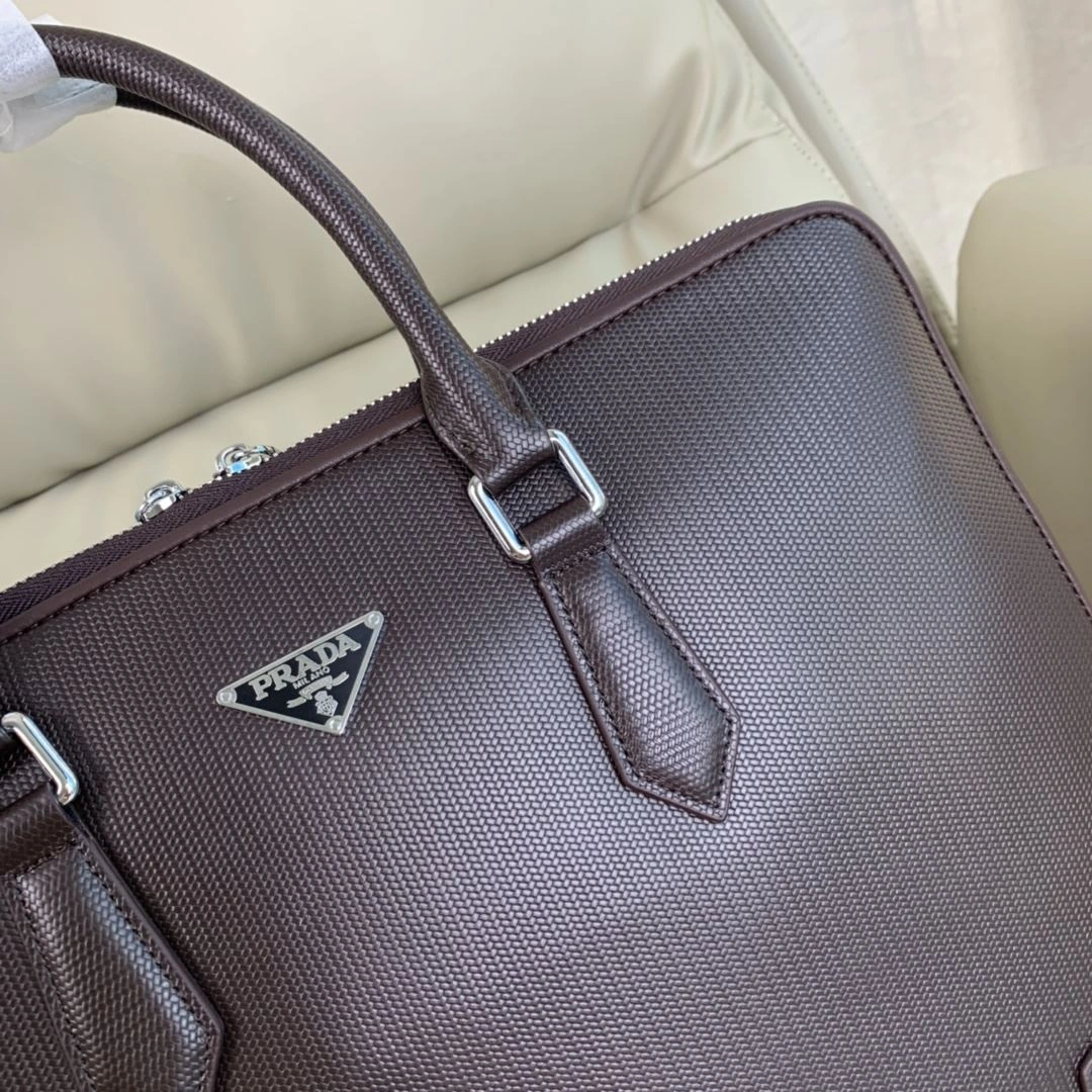 SmoothTexture Mens Prada Briefcases 92425