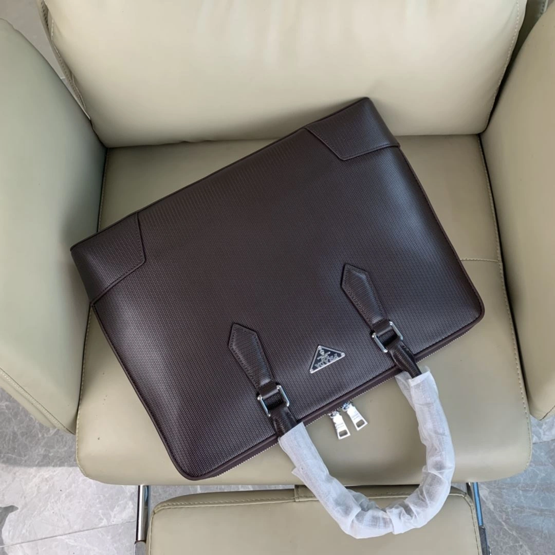 SmoothTexture Mens Prada Briefcases 92425