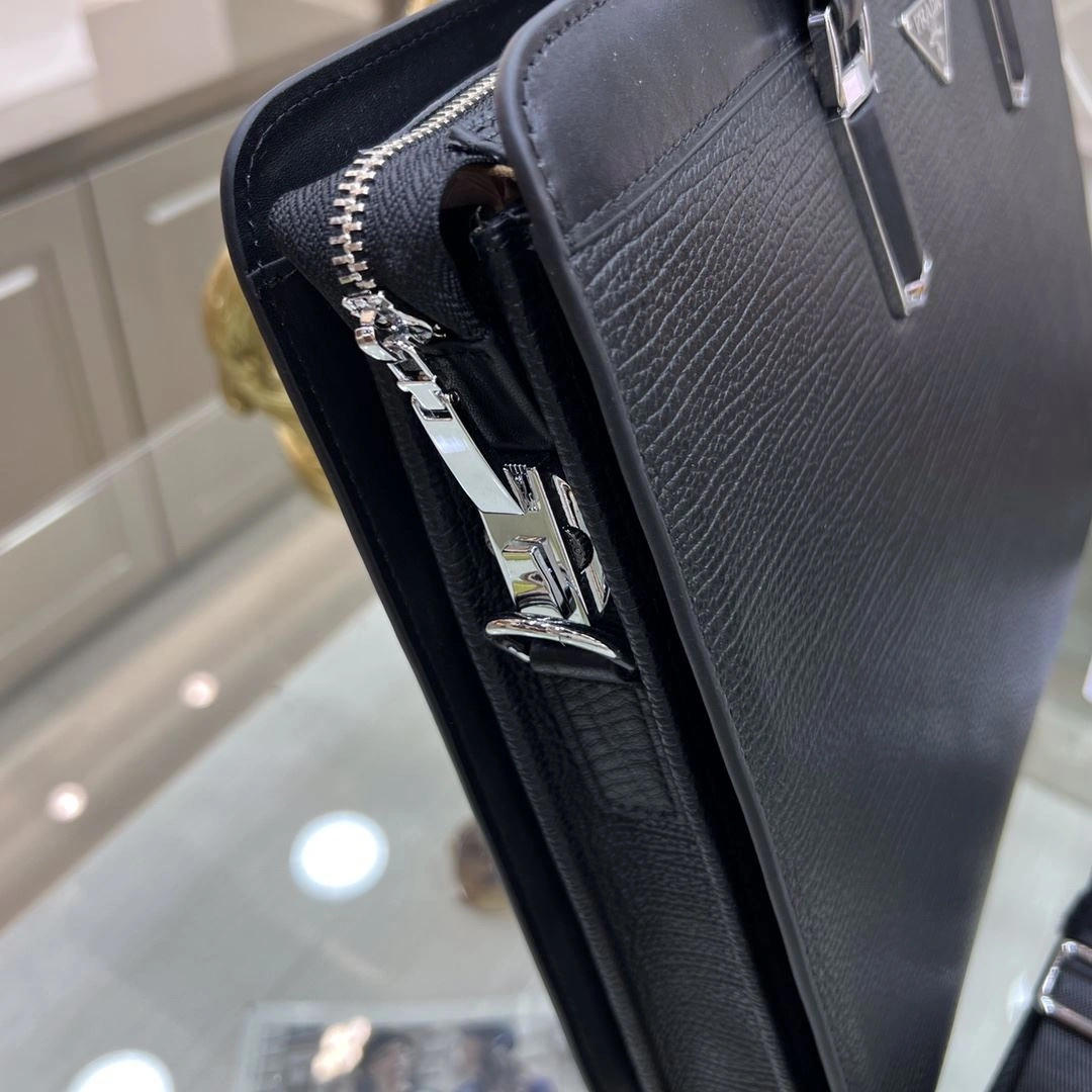 Casual Mens Prada Briefcases 91557