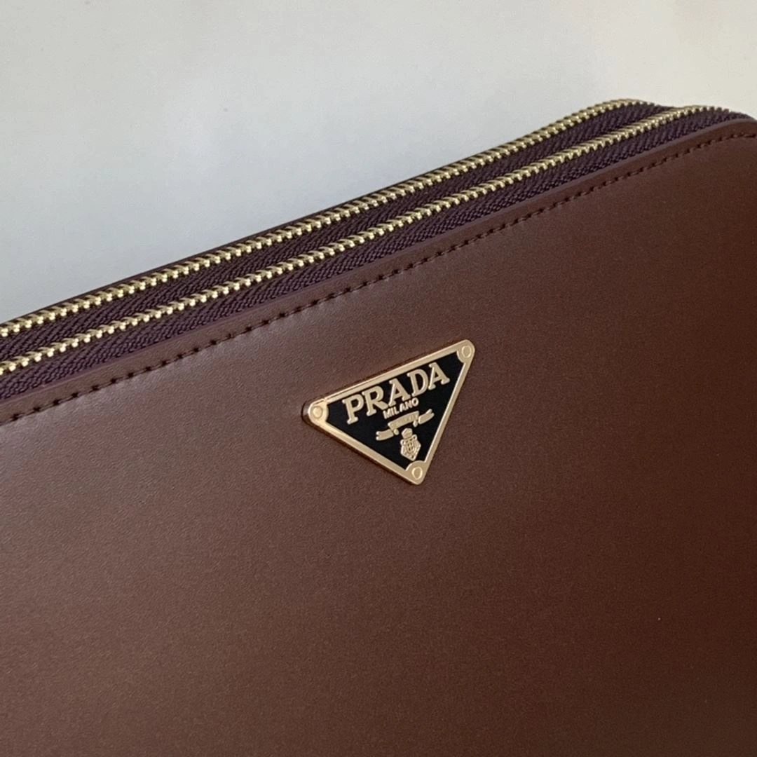 ModernLook Mens Prada Clutch Bags 92366