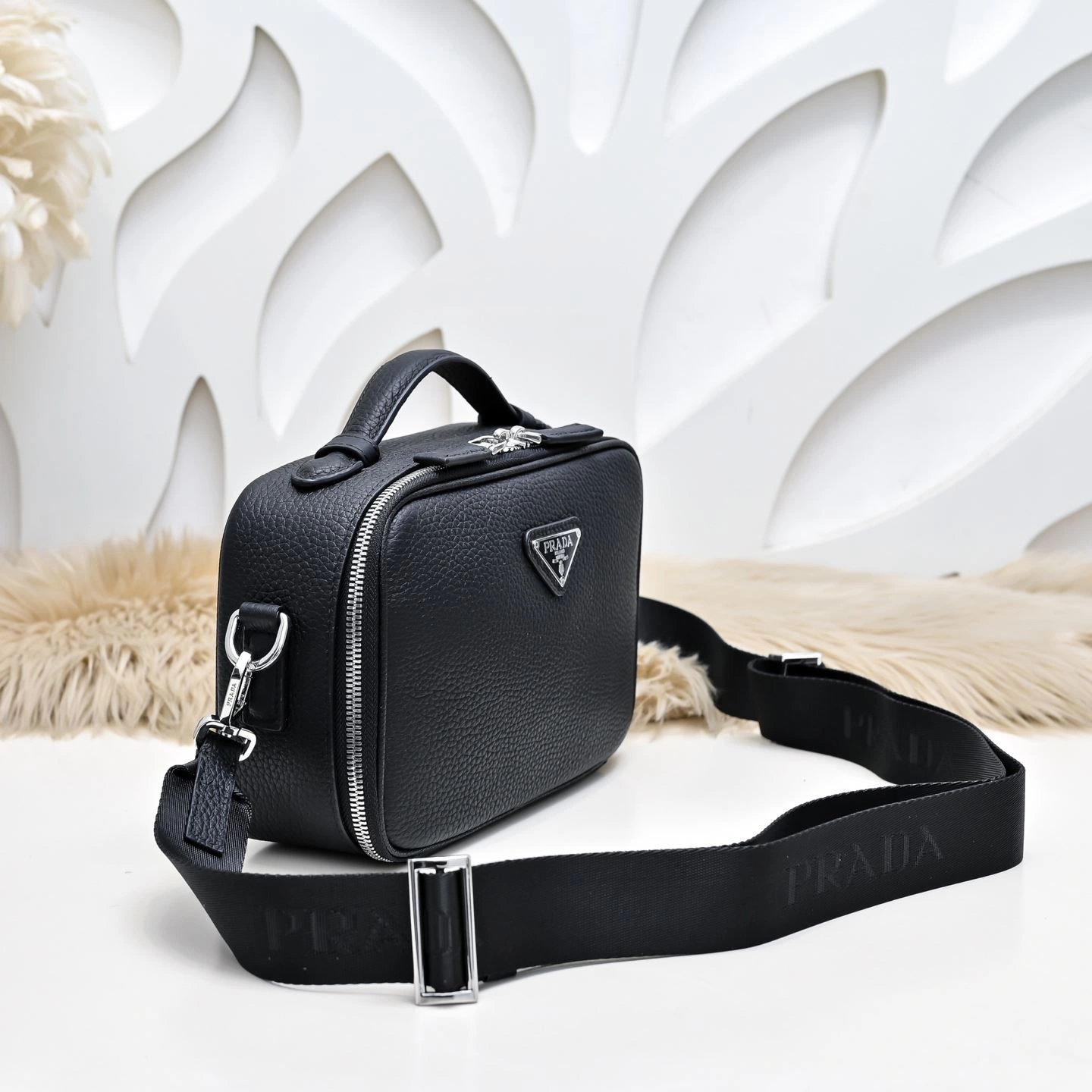 Chic Mens Prada Satchel Bags 90646