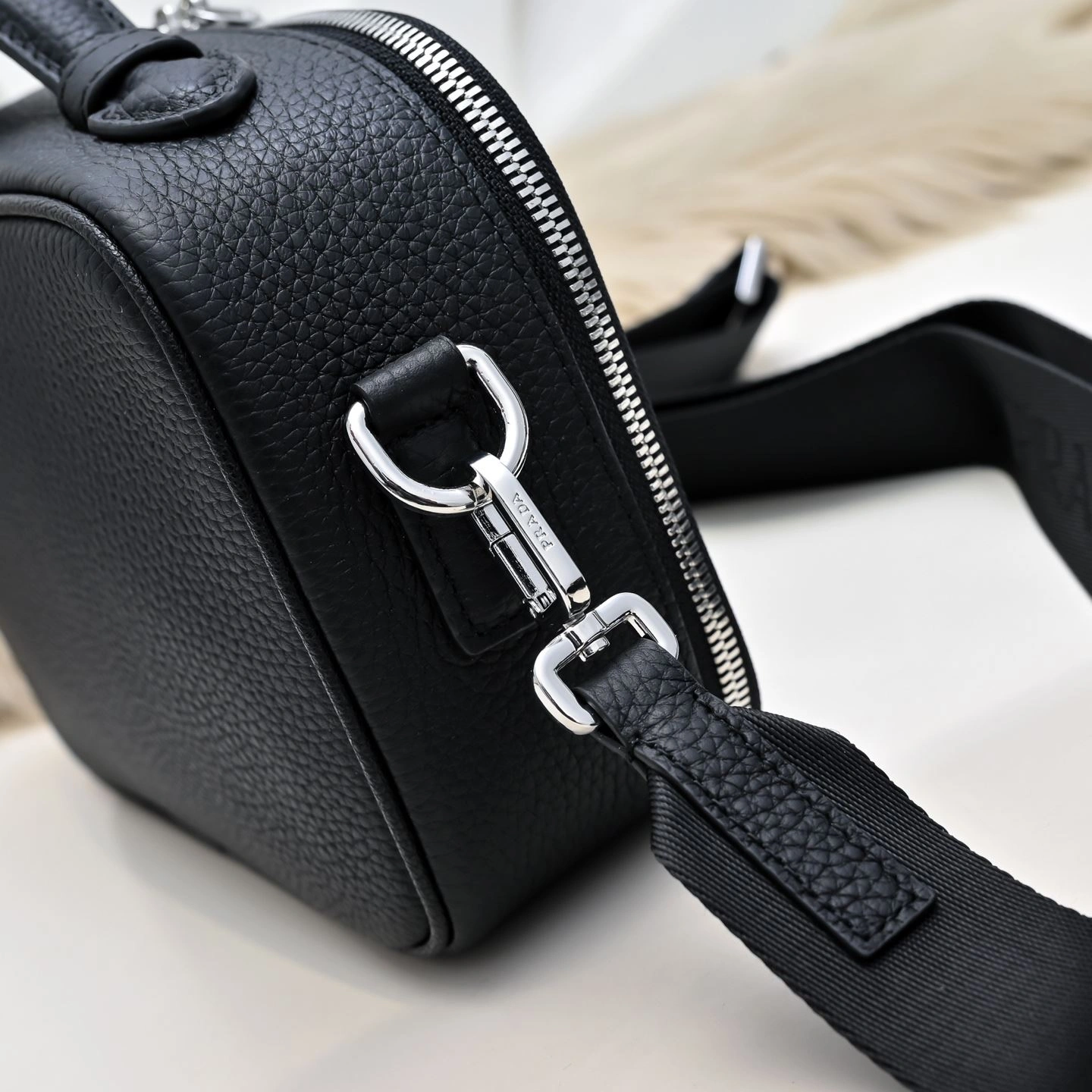 Chic Mens Prada Satchel Bags 90646