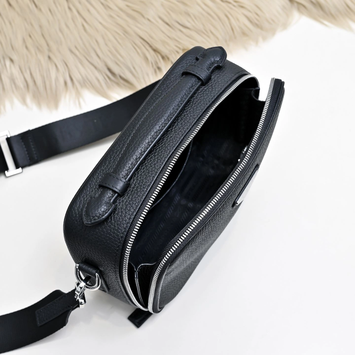 Chic Mens Prada Satchel Bags 90646